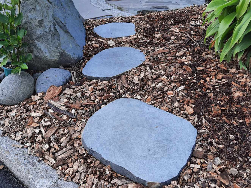 Bluestone Steppers Medium - 600-700mm